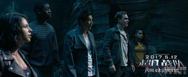 《超凡战队》“五色战士”版预告 大战在即变身出击