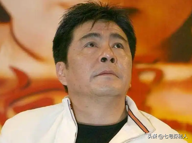 周里京一生清高不炒作，唯一心里过不去的坎，就是已故30年的妻子