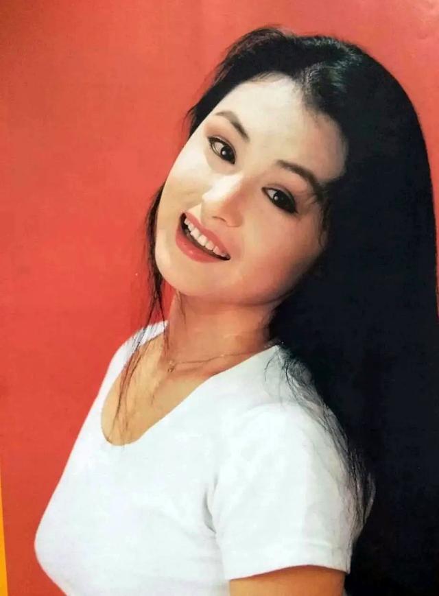 苦命的于月仙，长得漂亮却被父亲嫌弃，34岁才走红，50岁突然离世