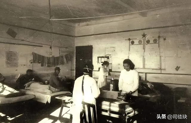 19年江西24岁男子带85岁老妇进婚纱店，一开口，店员纳闷难以答复