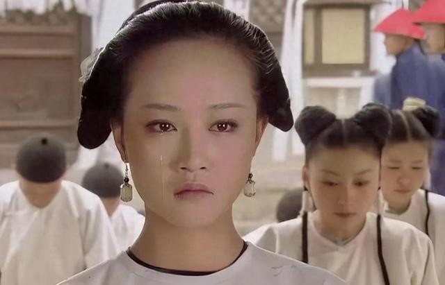 皇帝说允礼之死不能有哭声，为何玉隐大哭撞棺赴死，皇帝不责怪？