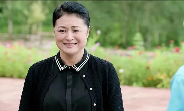 苦命的于月仙，长得漂亮却被父亲嫌弃，34岁才走红，50岁突然离世