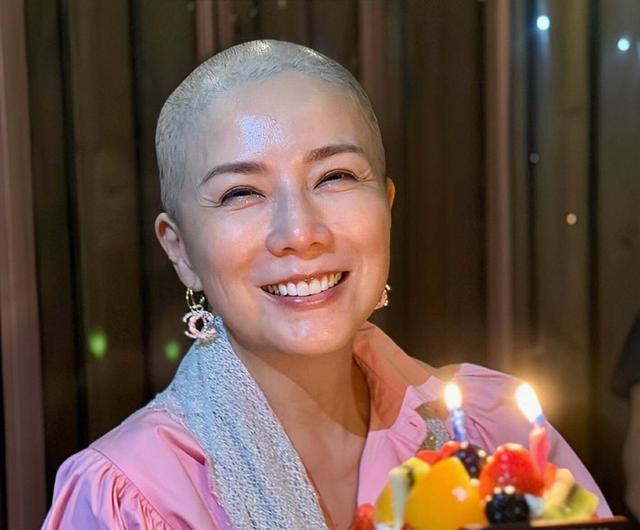 乳腺癌复发!香港知名女星完成细胞免疫治疗,勇敢以光头形象出镜
