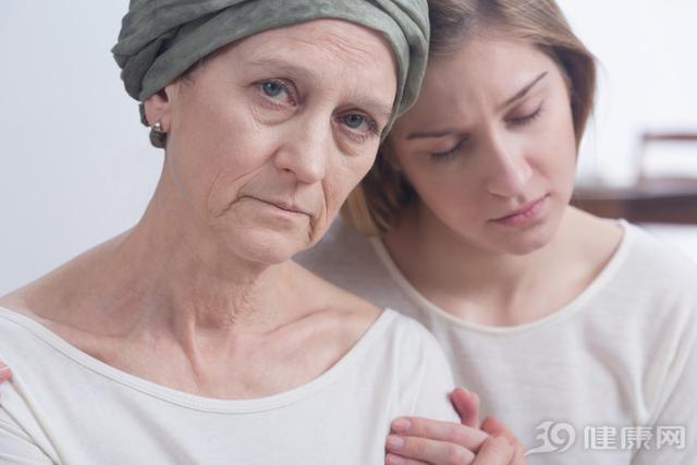 癌症发展到了晚期，是继续治疗还是放弃回家？这句实话建议你听听