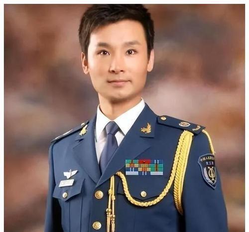 刘和刚：成名后把岳父母接到豪宅，父亲猝然离世令他沉痛愧疚不已