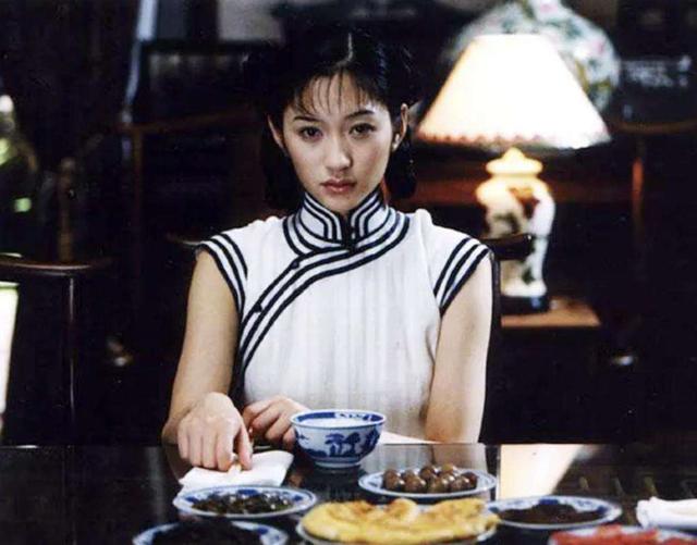 “苦情冷白皮”李小冉出道26年，14部经典窥见：容颜几变？