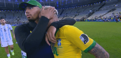 美洲杯仍0冠？痛哭的内马尔尽力了！1人造阿根廷4黄，球裤被扯破