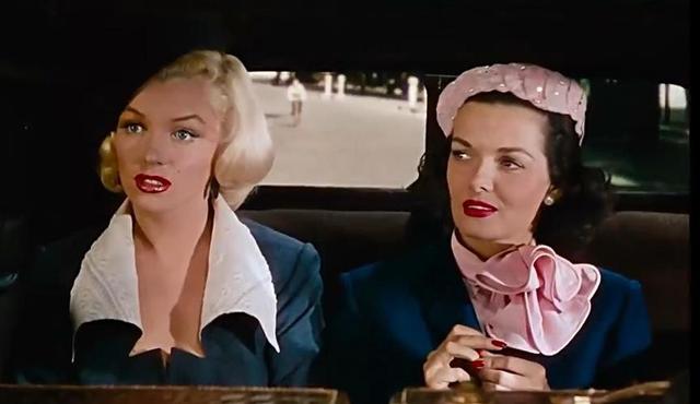 电影《绅士爱美人》：梦露和罗素携手带你领略音乐喜剧的无限魅力
