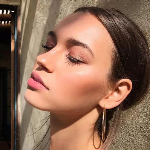 出道10年的李惠利,化鼻影竟然也失手?