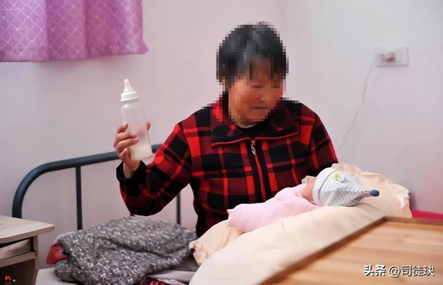 19年江西24岁男子带85岁老妇进婚纱店，一开口，店员纳闷难以答复