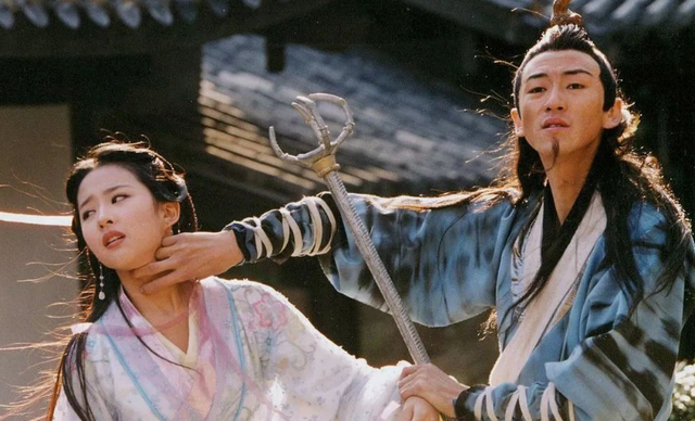 金庸最讨厌的两个姓氏，一个三代的妻子与他人有染，一个专出恶人