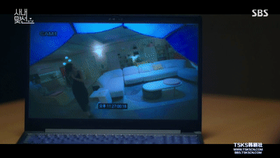 她替富二代闺蜜相亲，一顿狗血操作之后，却被财阀老板看上了