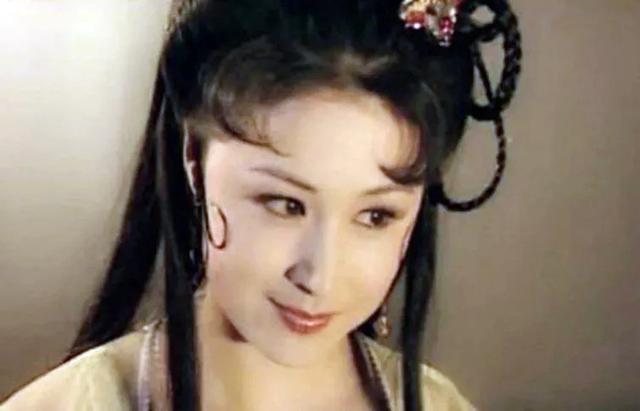 苦命的于月仙，长得漂亮却被父亲嫌弃，34岁才走红，50岁突然离世