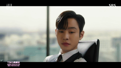 她替富二代闺蜜相亲，一顿狗血操作之后，却被财阀老板看上了