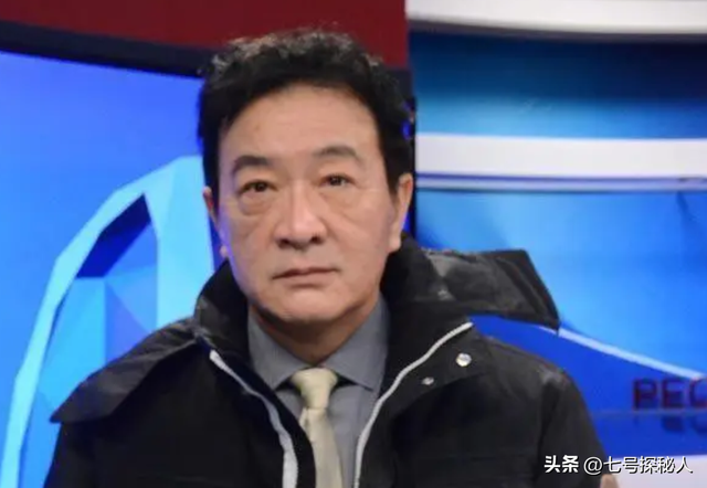 周里京一生清高不炒作，唯一心里过不去的坎，就是已故30年的妻子