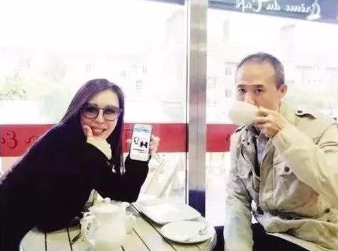 73岁王石把小30岁田朴珺宠成公主，至今夫妻仍甜蜜如初