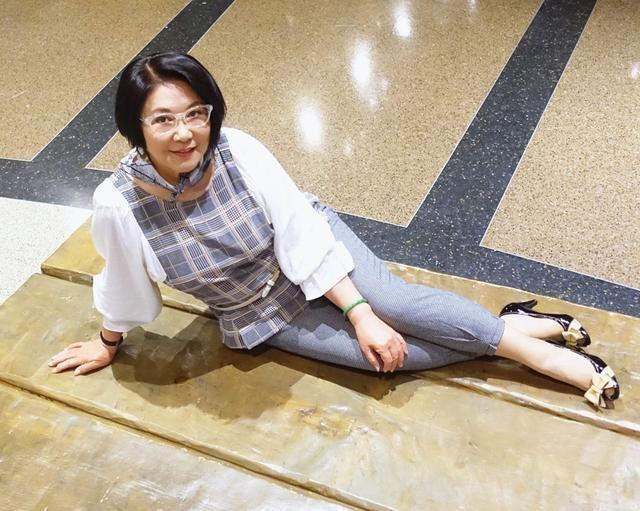 长红花旦李司棋，港姐历史上唯一的香港公主，被称为无线镇台之宝