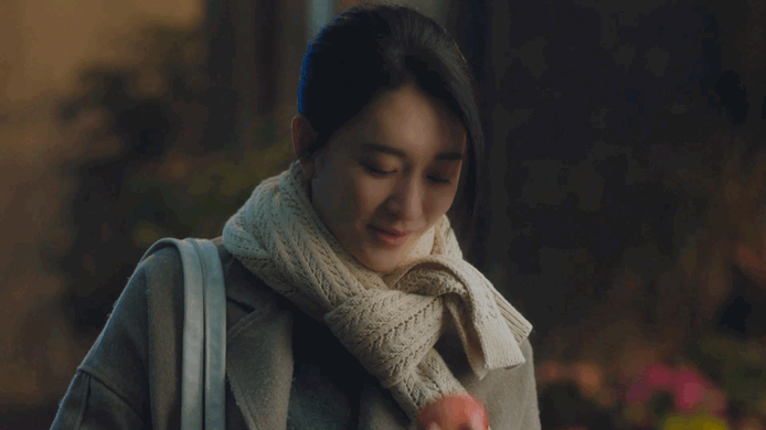 “苦情冷白皮”李小冉出道26年，14部经典窥见：容颜几变？