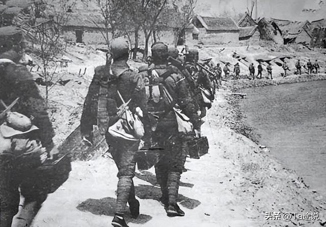 1997年，82岁抗战老兵“三婚”，领证时发现新娘竟是60年前的原配