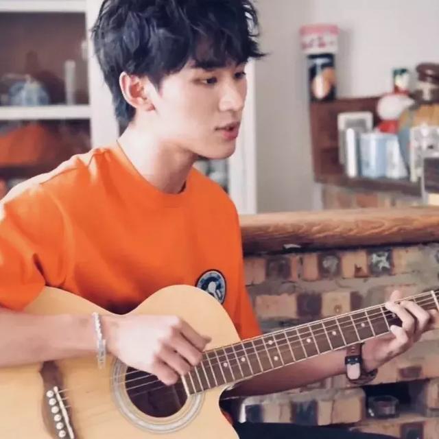 《偶练》人气选手采访现场“发火”了？！他究竟能不能算年少成名