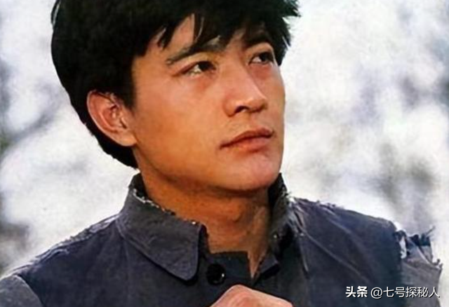 周里京一生清高不炒作，唯一心里过不去的坎，就是已故30年的妻子