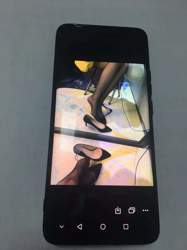 杭州小伙网上结识“性感女神”，没想到对方竟是夫妻二人