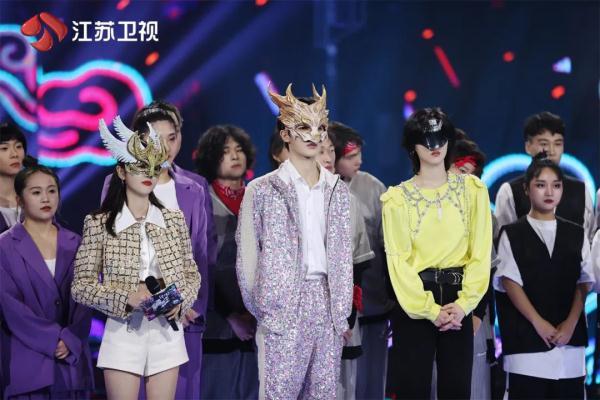 《蒙面舞王》舞力全开，“无人区玫瑰”旗袍舞惊艳全场