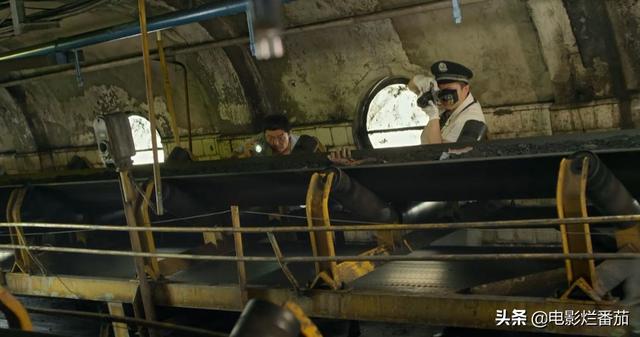 「白日焰火」里的种种猥琐不堪,隐藏了国人对“性”的隐晦和苦闷