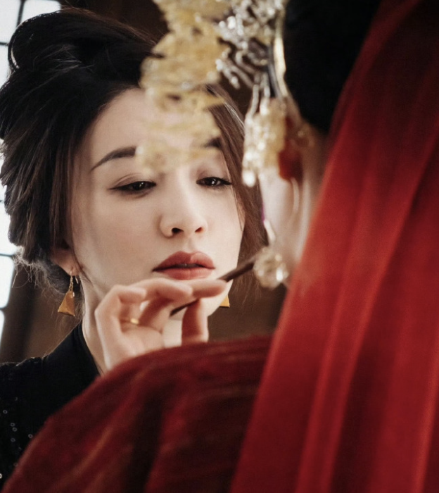 庆余年：二皇子的一生有多惨？被庆帝作磨刀石，谋反失败自尽而亡