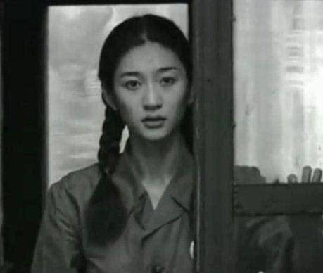 “苦情冷白皮”李小冉出道26年，14部经典窥见：容颜几变？