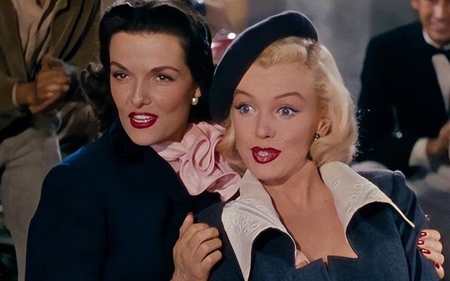 电影《绅士爱美人》：梦露和罗素携手带你领略音乐喜剧的无限魅力