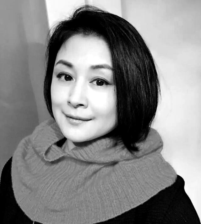 苦命的于月仙，长得漂亮却被父亲嫌弃，34岁才走红，50岁突然离世