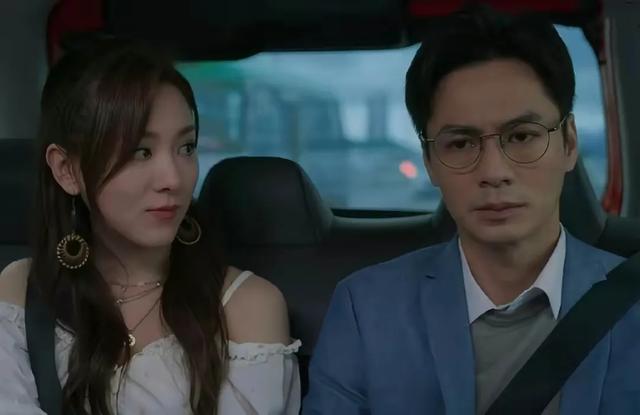 曾志伟儿媳妇获封“剧版最美小三”，一反常态晒泳照，又美又性感