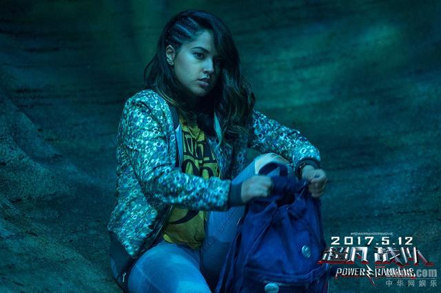 《超凡战队》“五色战士”版预告 大战在即变身出击