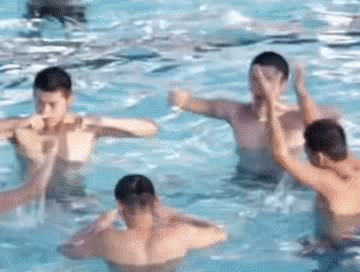 不狗血，没爱情！这部电影青春荷尔蒙喷发，成国庆档片海“清流”