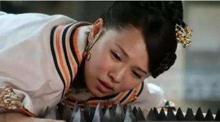 凶案过后,美婆媳成寡妇,无耻刑房吏娶了美媳妇,演变成省级大案