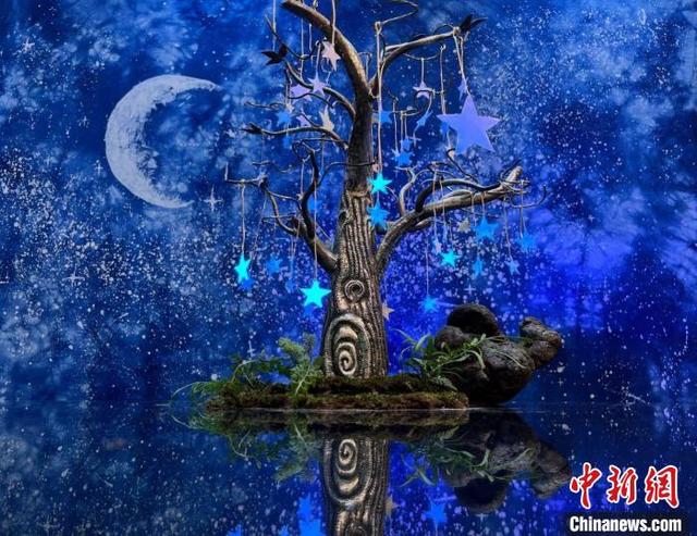 贵州苗族女孩制作“非遗版星空”帮王亚平女儿“摘星”