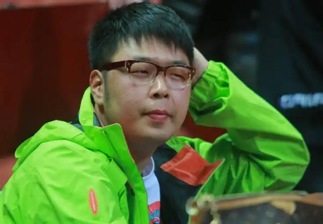 杜海涛瘦50斤成纸片人，穿搭时尚变身小鲜肉，和沈梦辰越来越般配