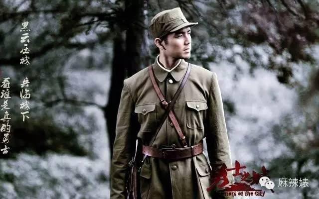 他花百年修得陆励成，千年修得何以琛，一路繁花相送，钟汉良就这么修成了IP男神！