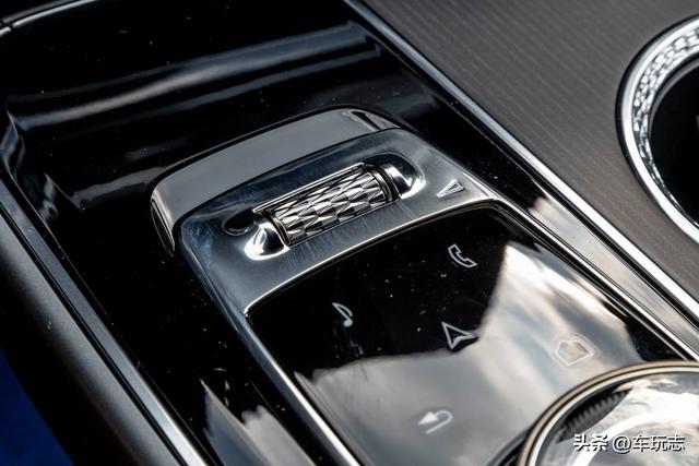 2024款凯迪拉克锐歌Lyriq评测:美观豪华,质感欠佳