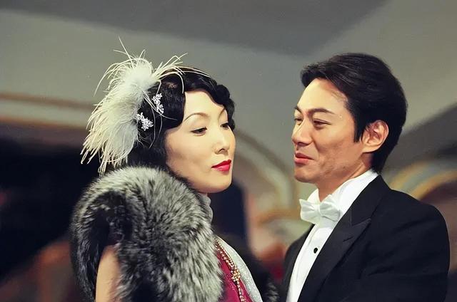 TVB经典剧集《凤舞香罗》:世间有多少痴儿女,爱到深处无怨尤