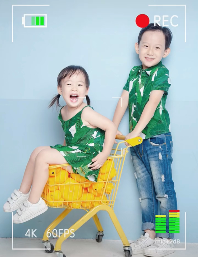 关凌晒全家福庆结婚10周年，一双儿女颜值高，丈夫被赞像张信哲