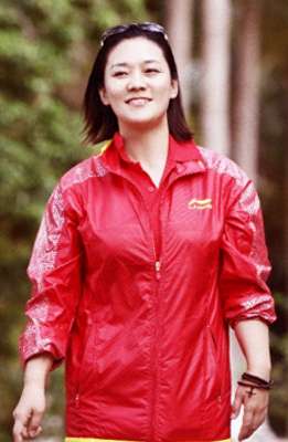 冷面杀手(“冷面杀手”刘伟：从乒乓球世界冠军到北大博士，不嫁富商嫁爱情)