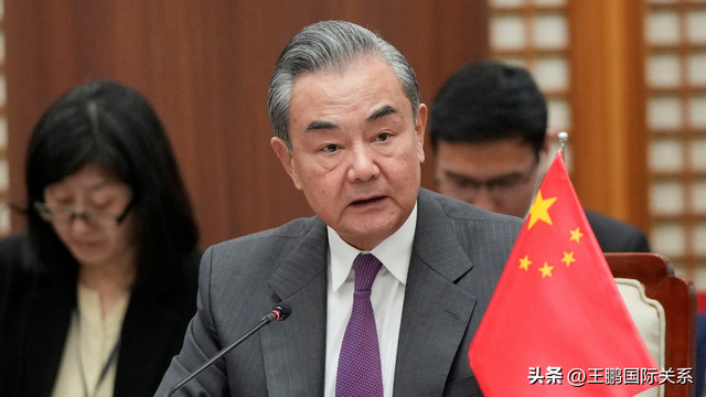 48小时内,中方对美发起两波反制,与此同时 王毅给赖清德上了一课