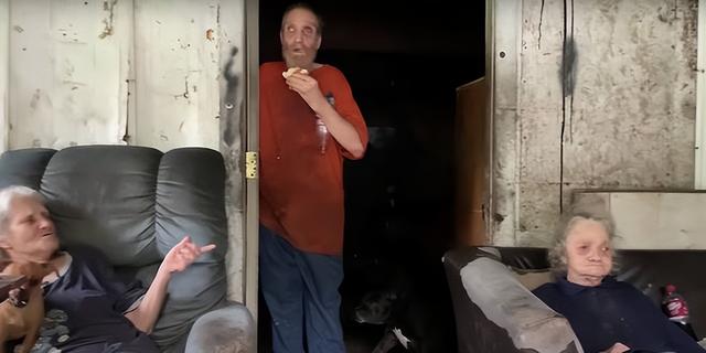 美国家族乱伦三代：近亲结合导致后代残障，无法说话只能犬吠