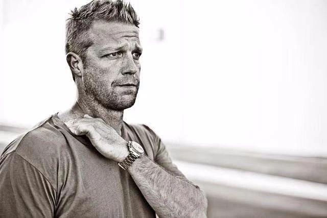 巨石强森、郭达斯坦森联手“白寡妇”,反派能有胜算?