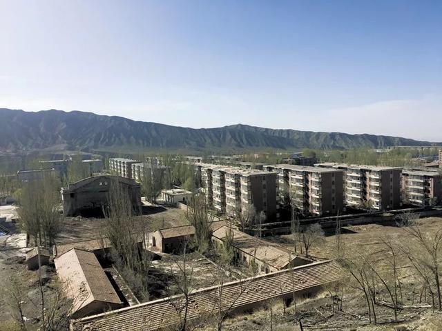 探访中国第一座“弃城”:房价看心情,最低每平100块