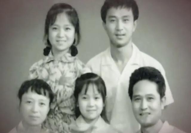 刘莉莉:性格内向不说话,相亲结婚成贤妻,她是演员的榜样