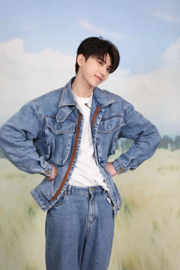 《奔跑吧9》今晚欢乐开播!跑男团开启职场历险,全员上演“花式摸鱼”