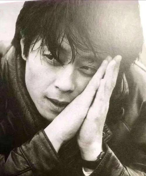 王杰：60岁的我一无所有，遭人陷害妻离子散，庆幸还有粉丝喜欢我